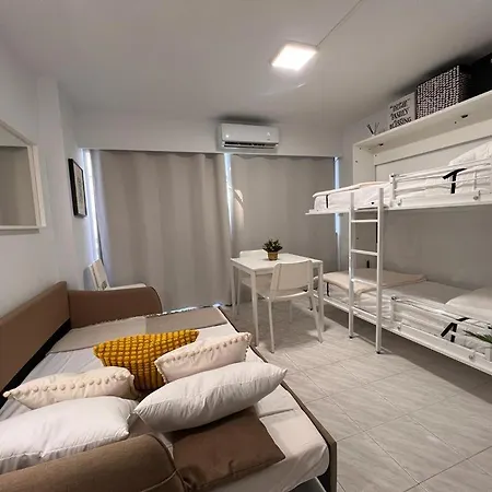 Apartment Estudio Con Piscina A 200 M De La Playa