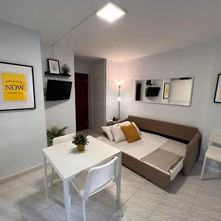 Estudio Con Piscina A 200 M De La Playa Apartament